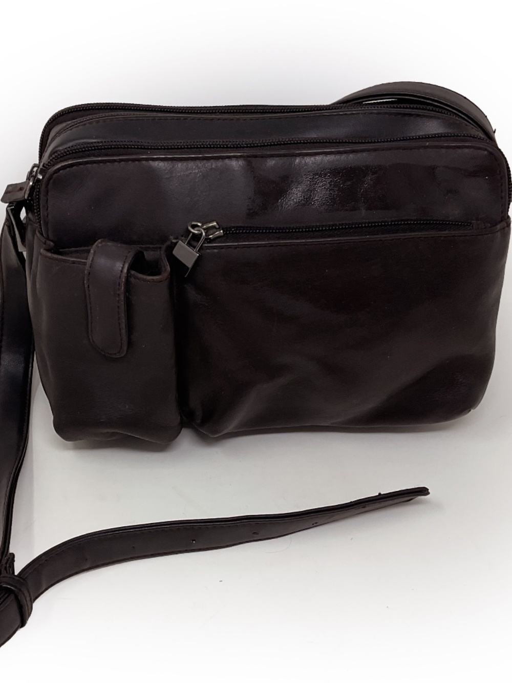 Vintage Worthington dark brown leather multi-pocket crossbody bag, Very Clean